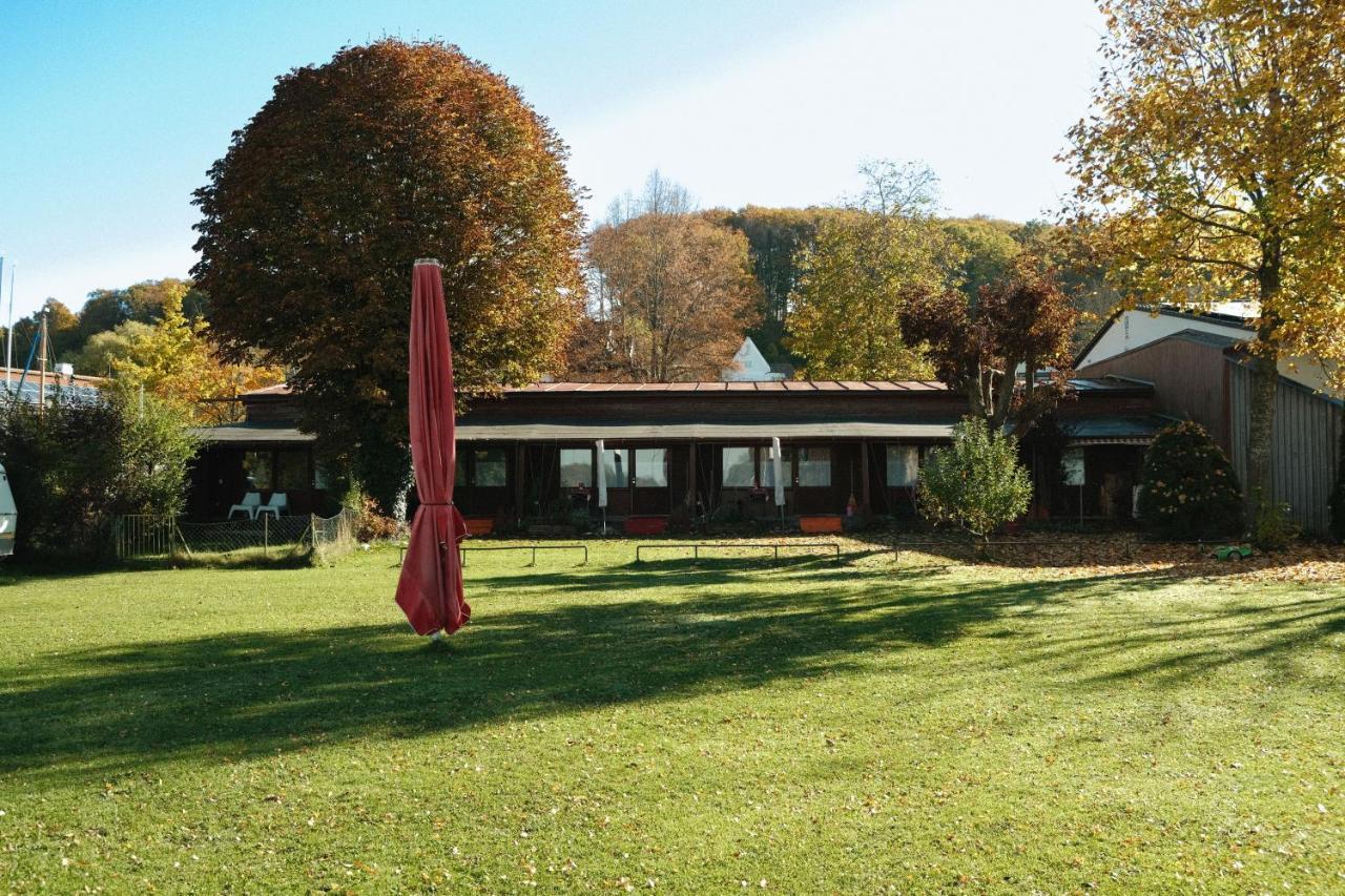 Lago Mio - Pension Am See - Bei Uns Verbringt Ihr Eine Wundervolle Zeit Direkt Am Wasser Worthsee Bagian luar foto