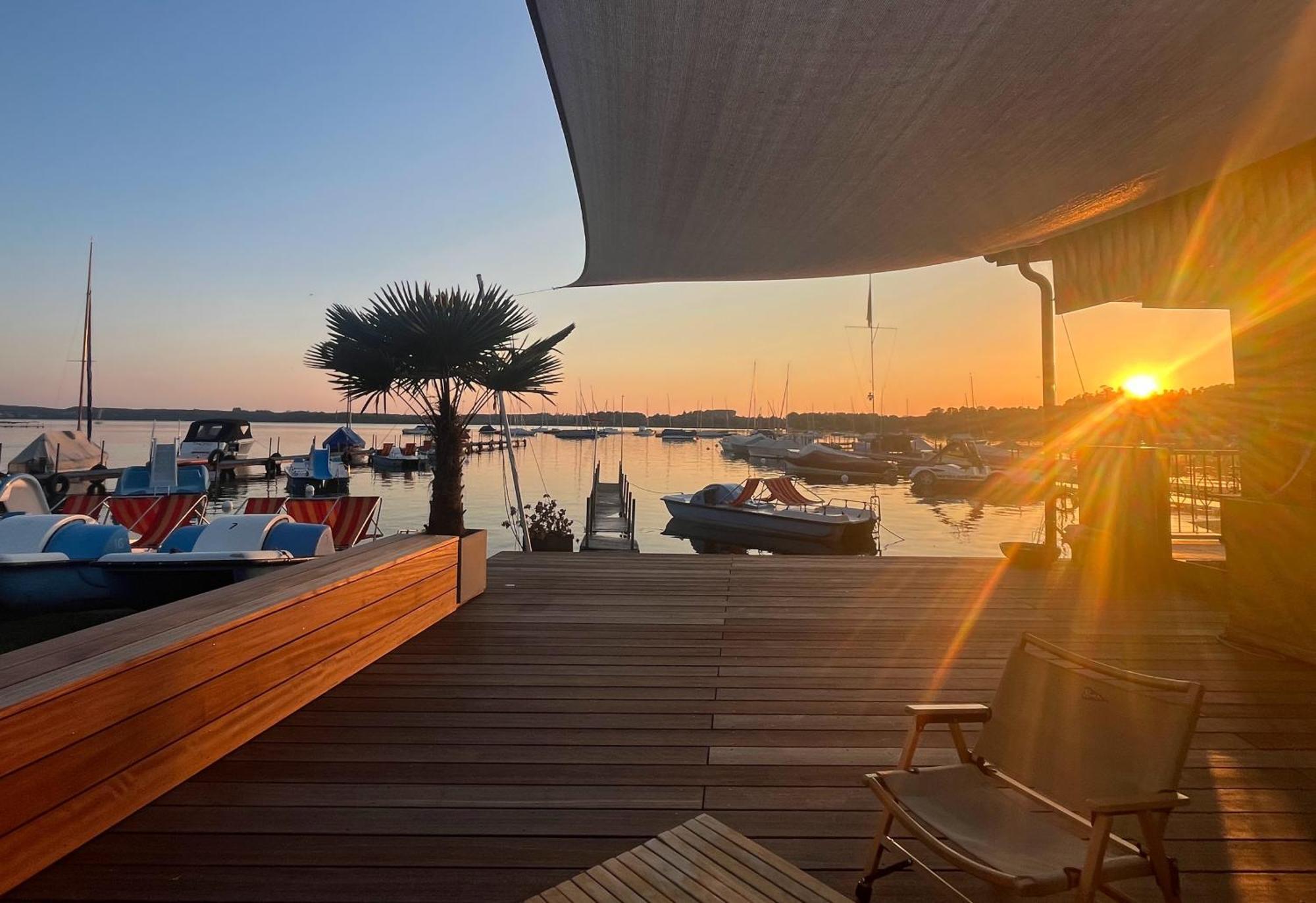 Lago Mio - Pension Am See - Bei Uns Verbringt Ihr Eine Wundervolle Zeit Direkt Am Wasser Worthsee Bagian luar foto